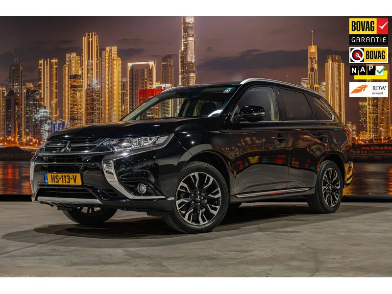 Mitsubishi Outlander (2015) — foto 1