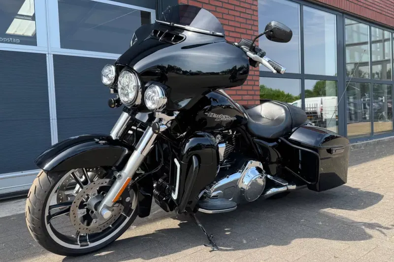 Harley-Davidson Street Glide (2014)
