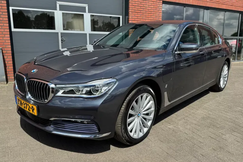 BMW 7-Serie (2016)