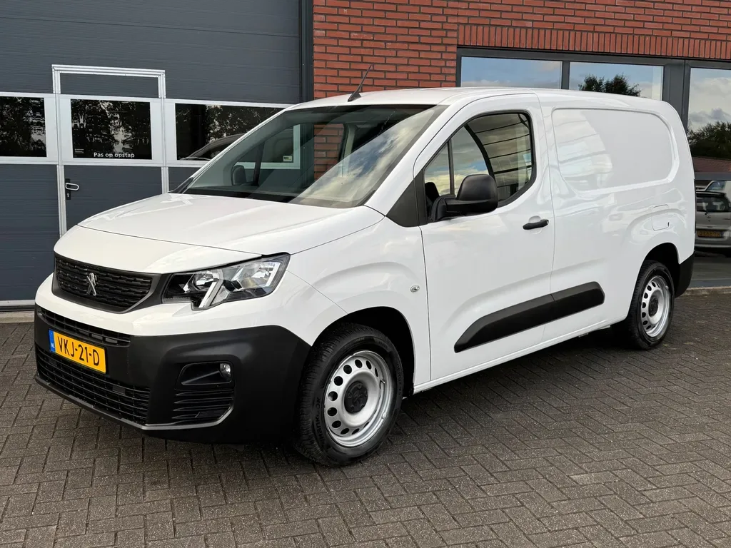 Peugeot Partner (2021) — foto 1