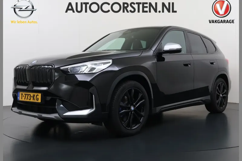 BMW iX1 (2023)