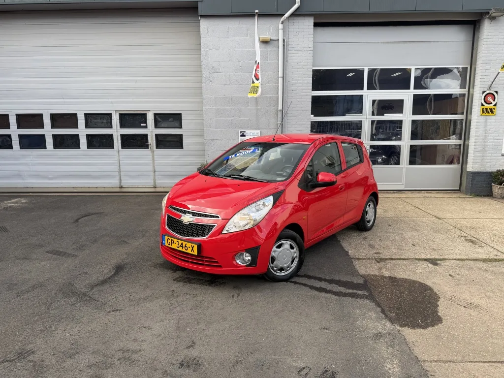 Chevrolet Spark (2010) — foto 1