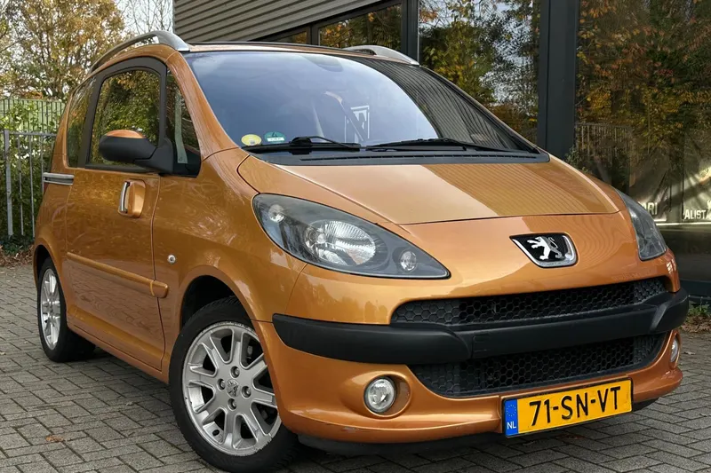 Peugeot 1007 (2006)