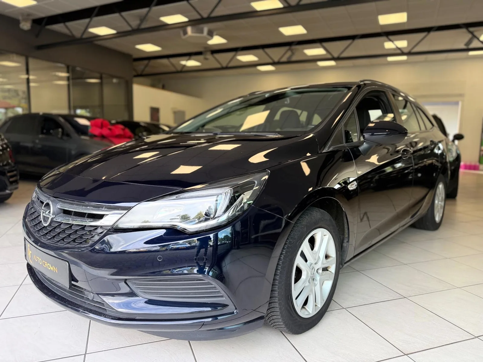 Opel Astra (2018) — foto 1
