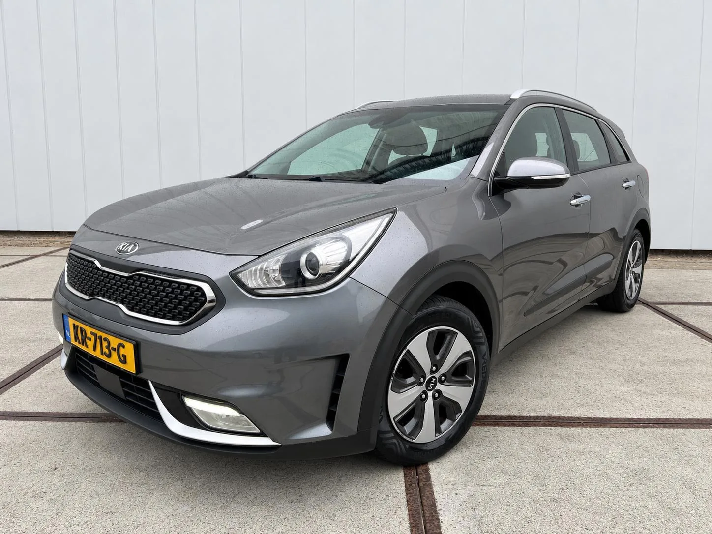 Kia Niro (2016) — foto 1