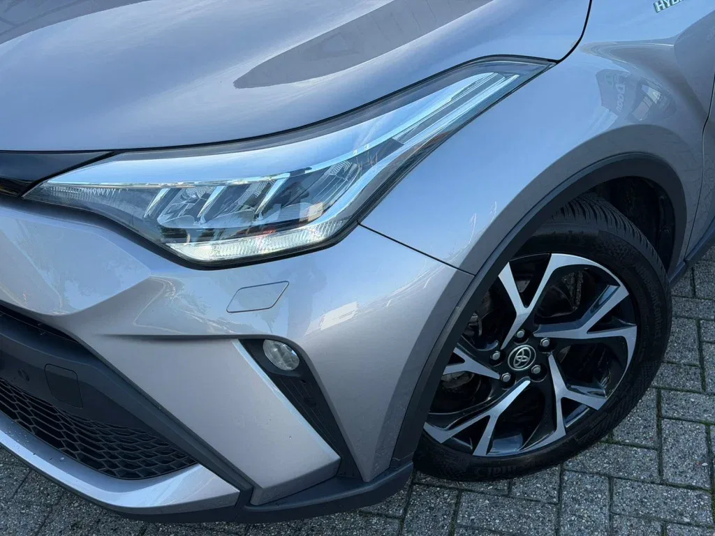 Toyota C-HR (2022) — foto 1