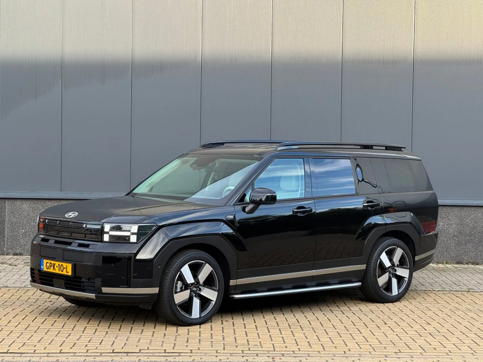 Hyundai Santa Fe (2024) — foto 1