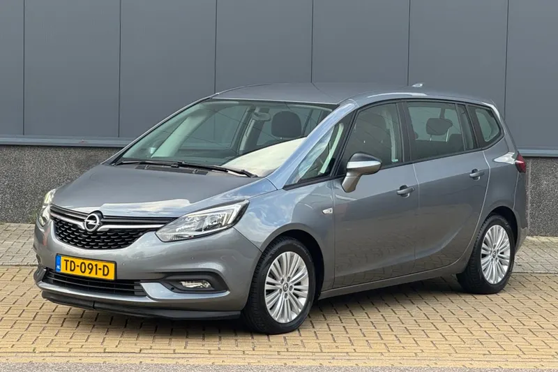 Opel Zafira (2017)