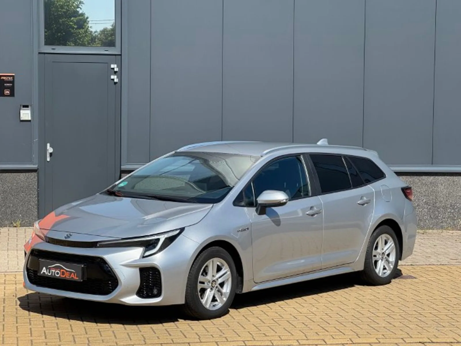 Suzuki Swace (2025) — foto 1