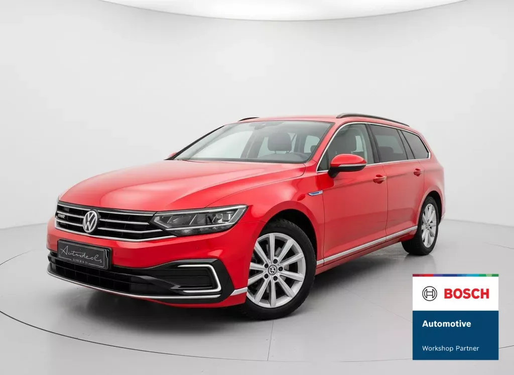 Volkswagen Passat (2021) — foto 1