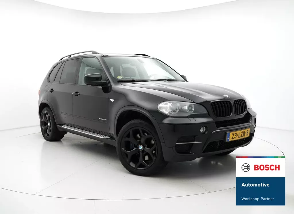 BMW X5 (2010) — foto 1