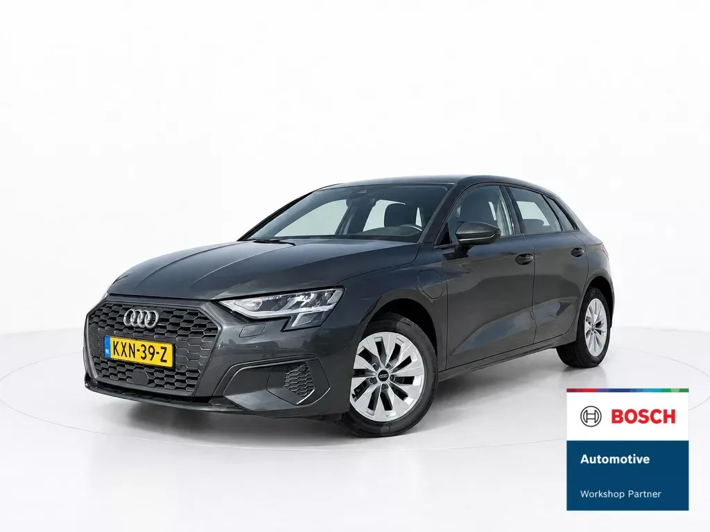 Audi A3 (2023) — foto 1