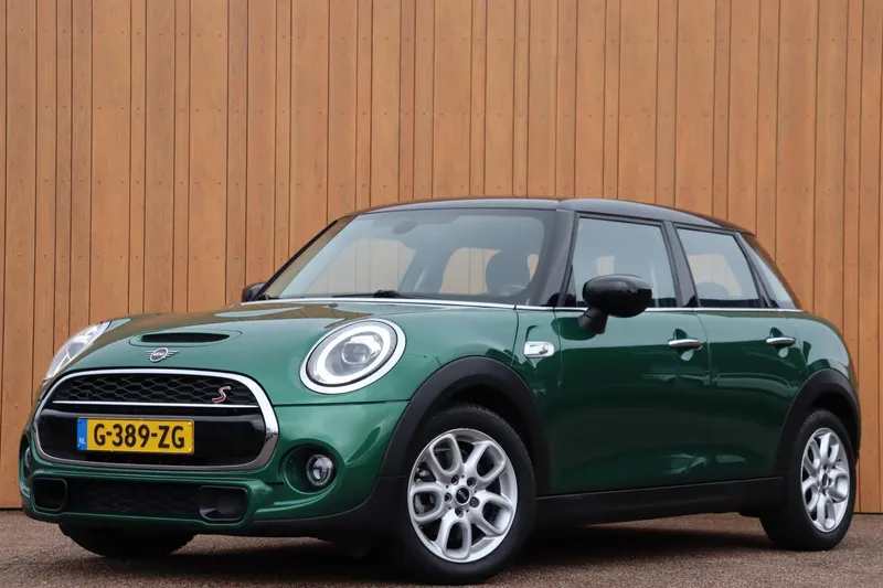 MINI Cooper S (2020)