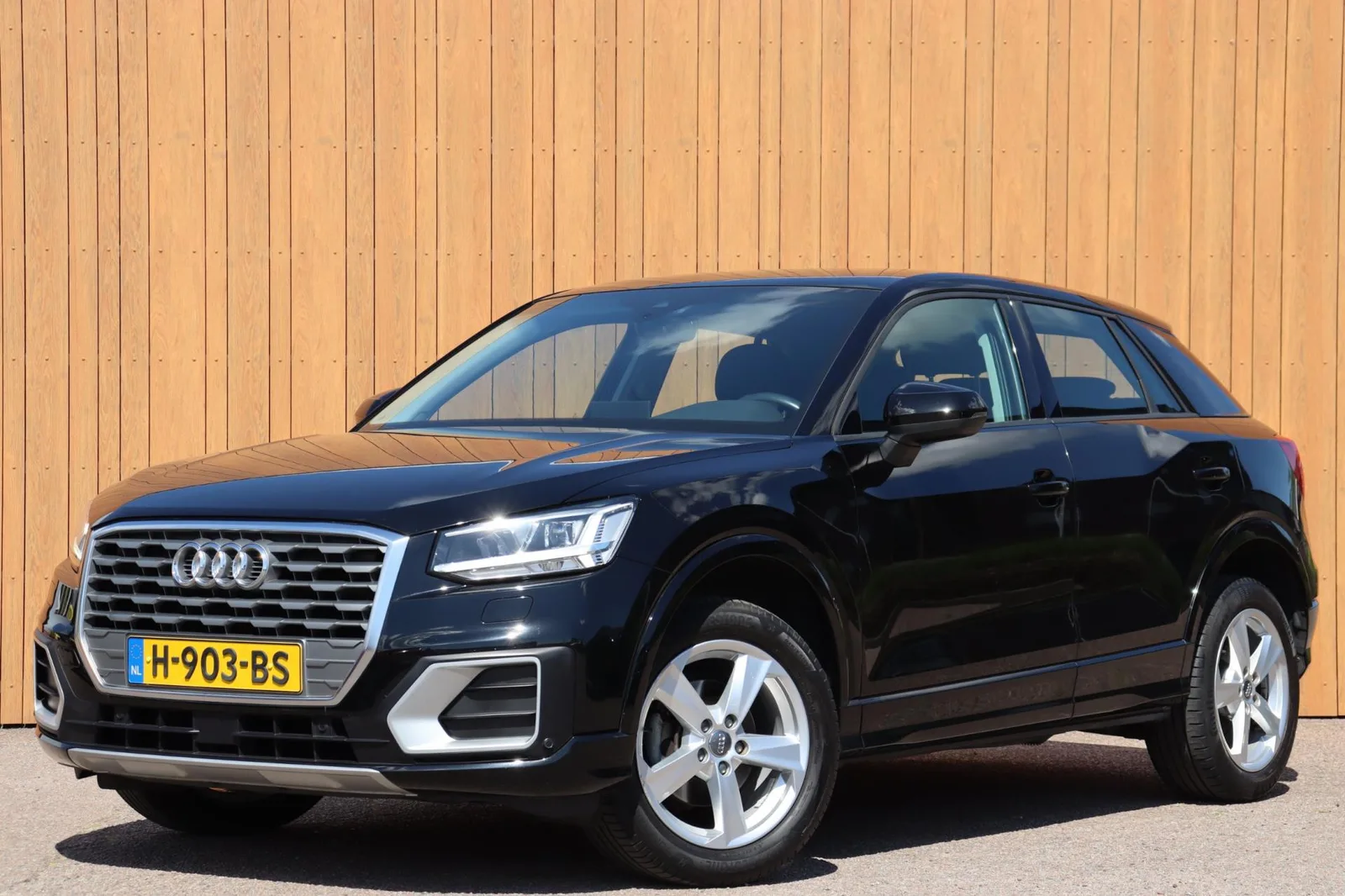 Audi Q2 (2020) — foto 1