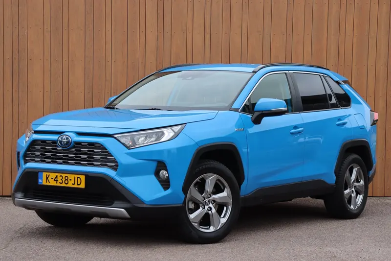 Toyota RAV4 (2021)