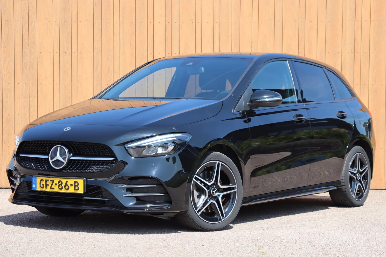 Mercedes-Benz B-Klasse (2022) — foto 1