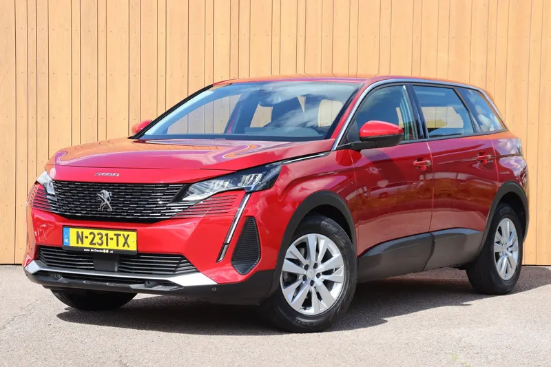 Peugeot 5008 (2022)