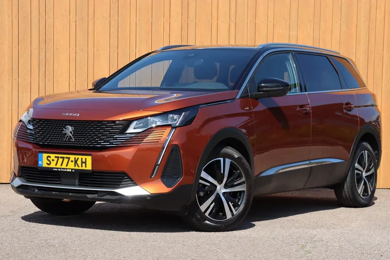 Peugeot 5008 (2023)