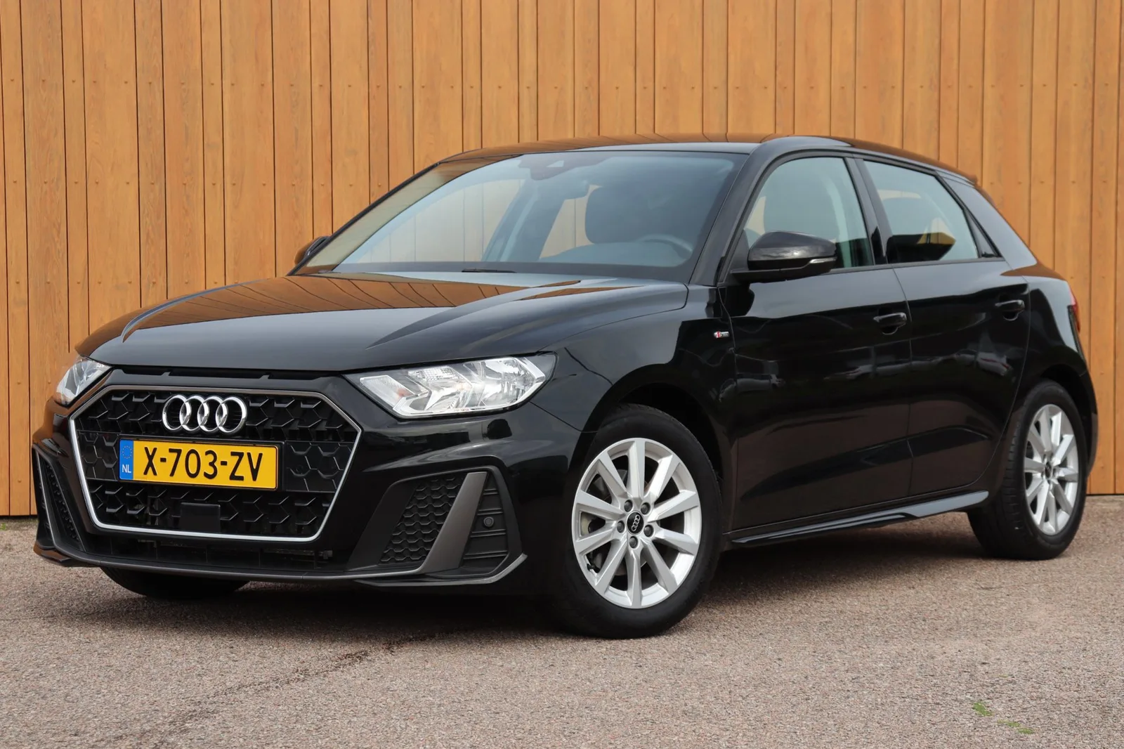 Audi A1 (2023) — foto 1