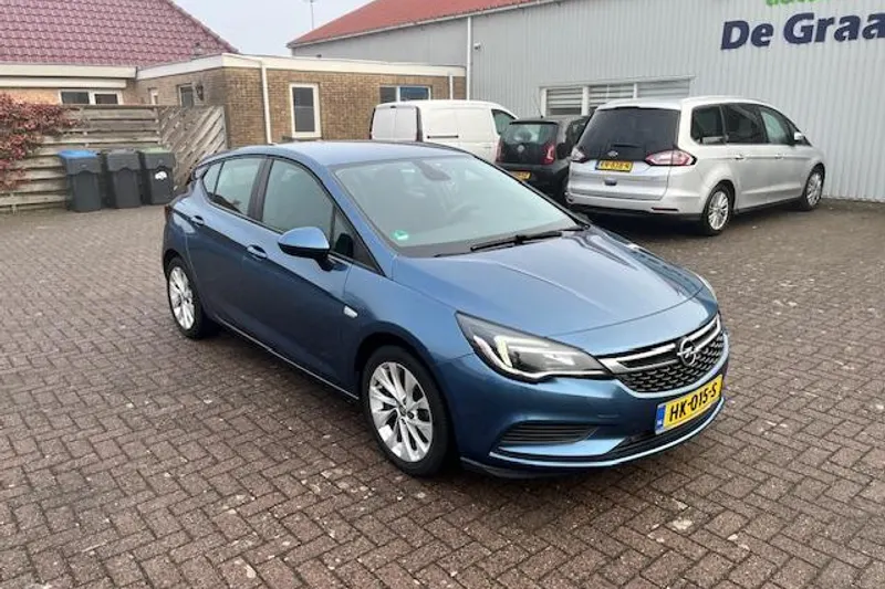 Opel Astra (2015)