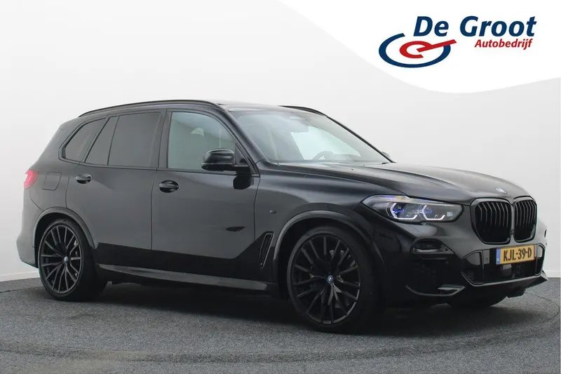 BMW X5 (2023)