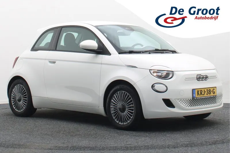 Fiat 500e (2023)