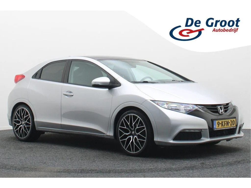 Honda Civic (2013) — foto 1