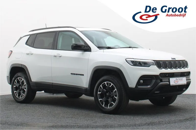 Jeep Compass (2023)