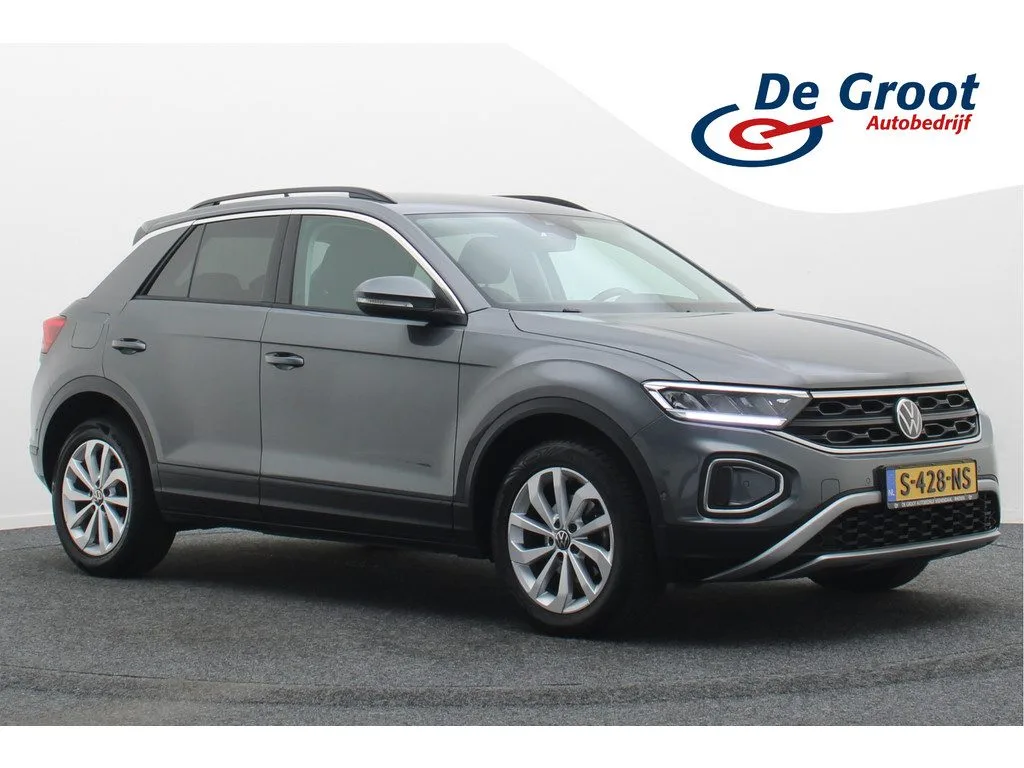 Volkswagen T-Roc (2022) — foto 1