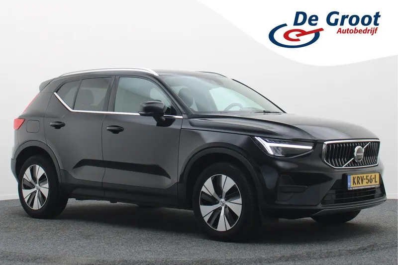 Volvo XC40 (2022)