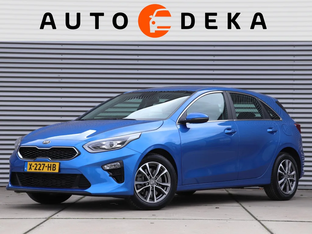 Kia Ceed (2022) — foto 1