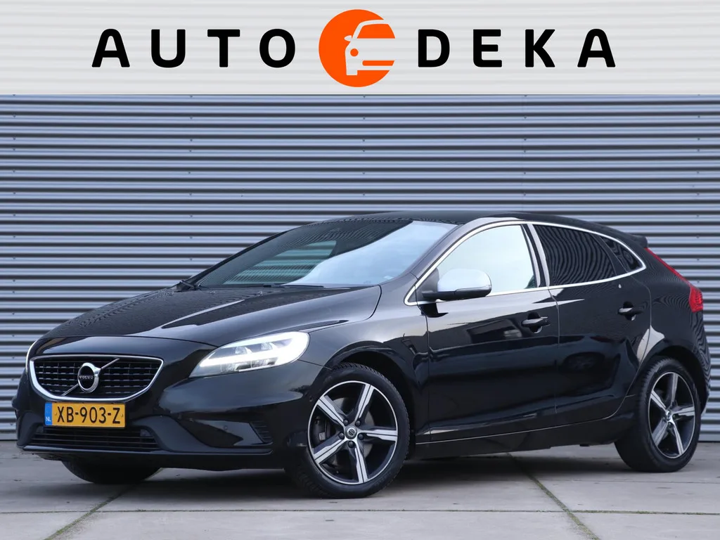 Volvo V40 (2018) — foto 1
