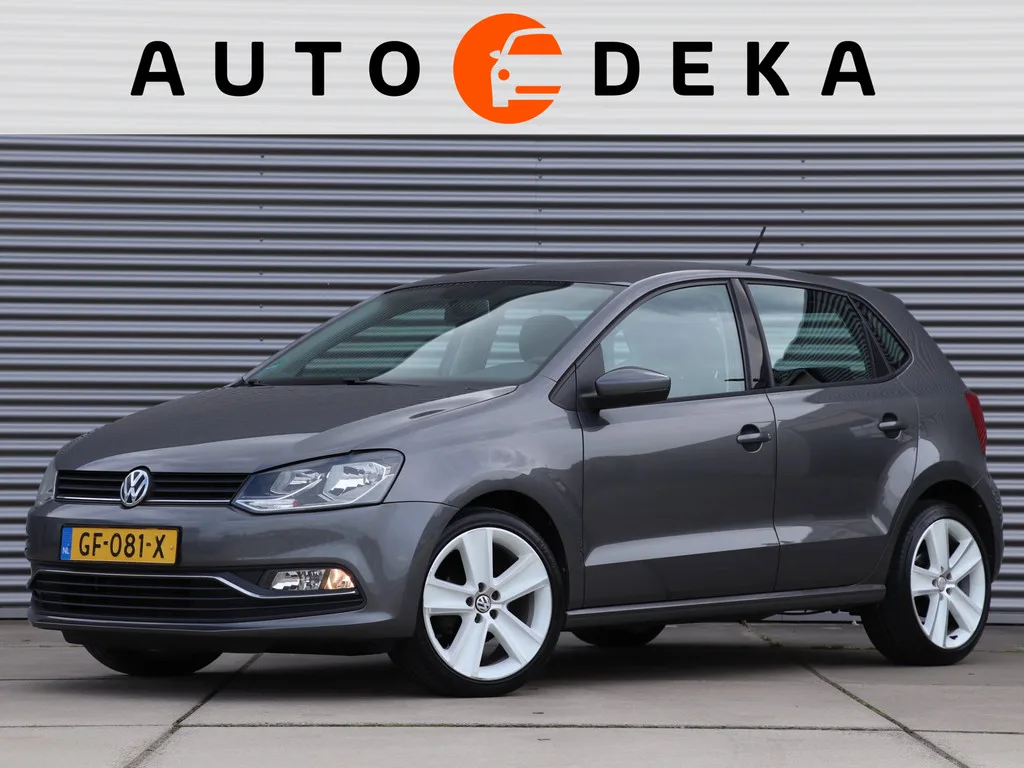 Volkswagen Polo (2015) — foto 1