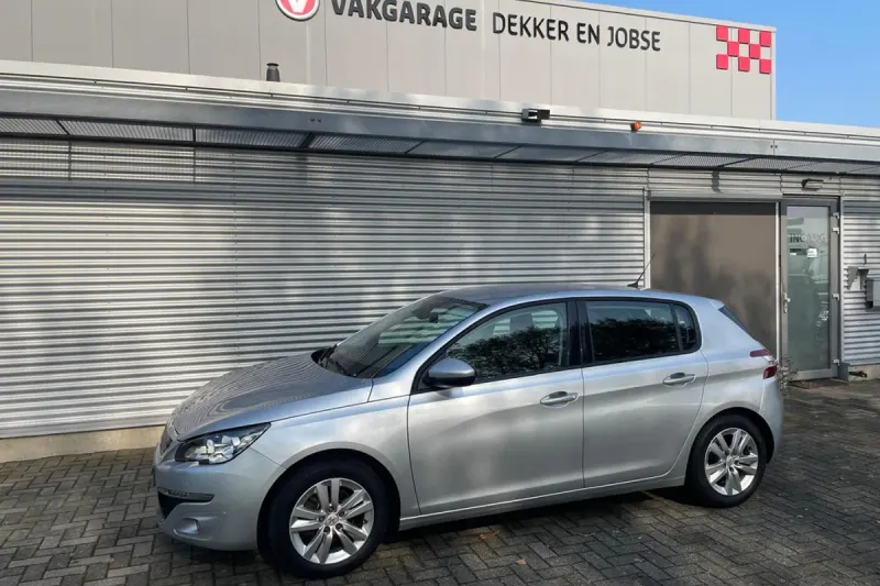Peugeot 308 (2015)