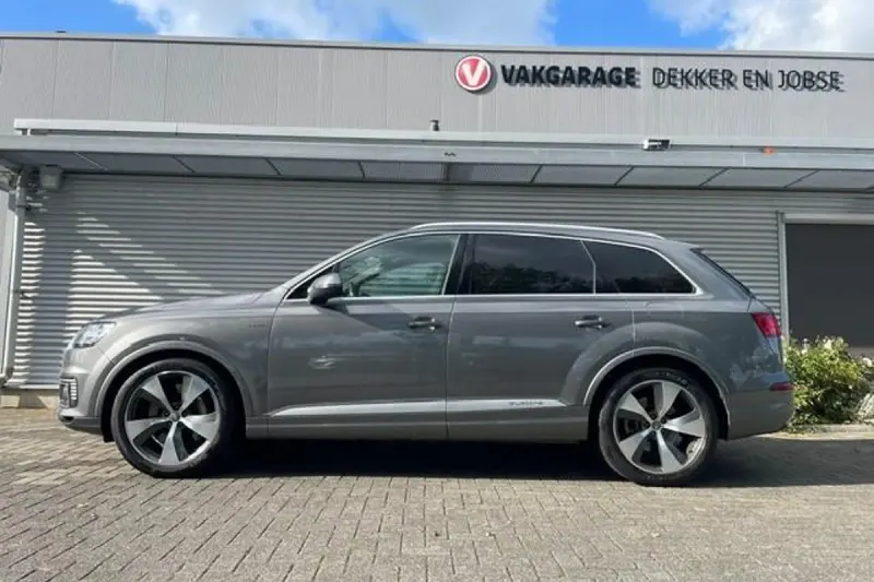 Audi Q7 (2016)