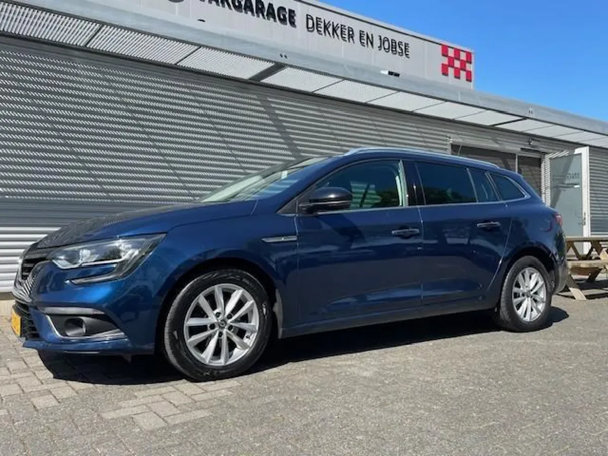 Renault Mégane (2018) — foto 1