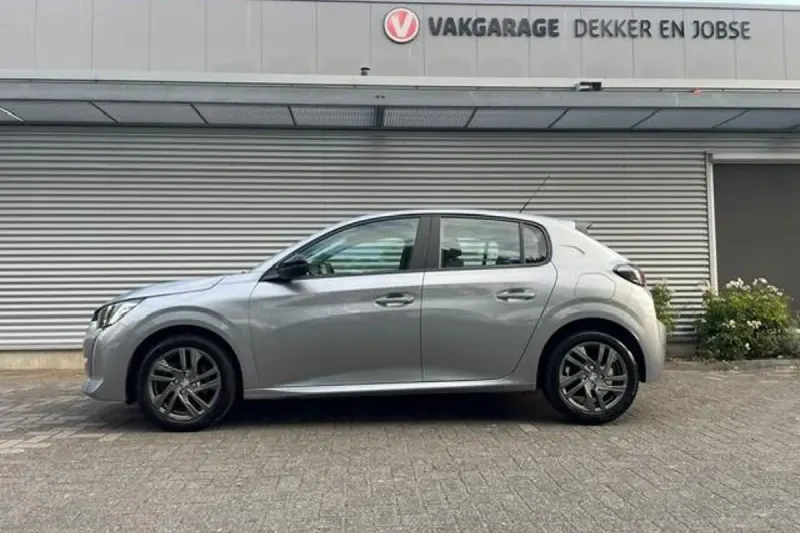 Peugeot 208 (2022)