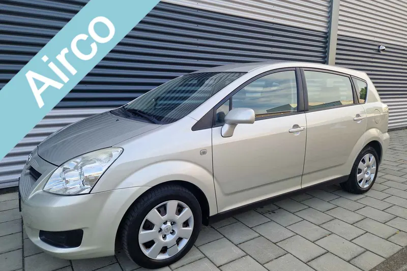 Toyota Verso (2008)