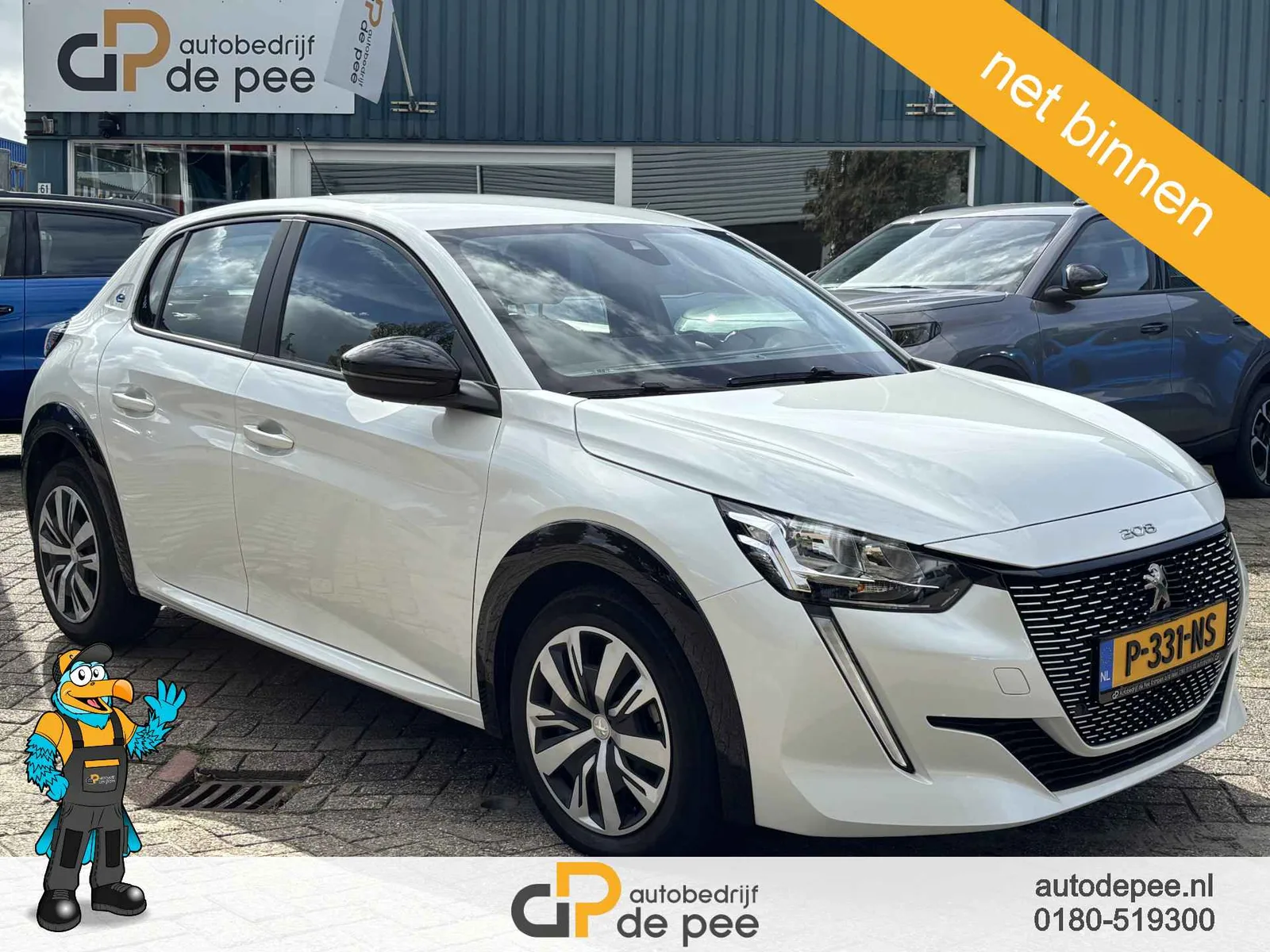 Peugeot e-208 (2022) — foto 1