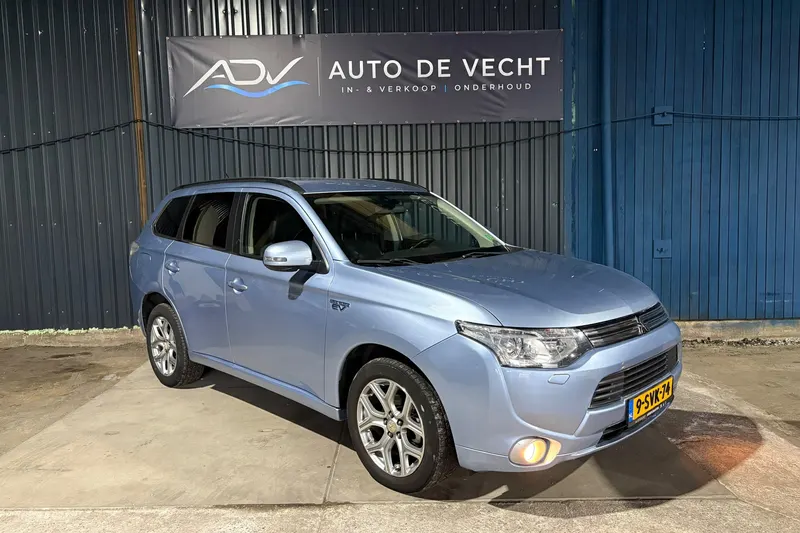 Mitsubishi Outlander (2013)