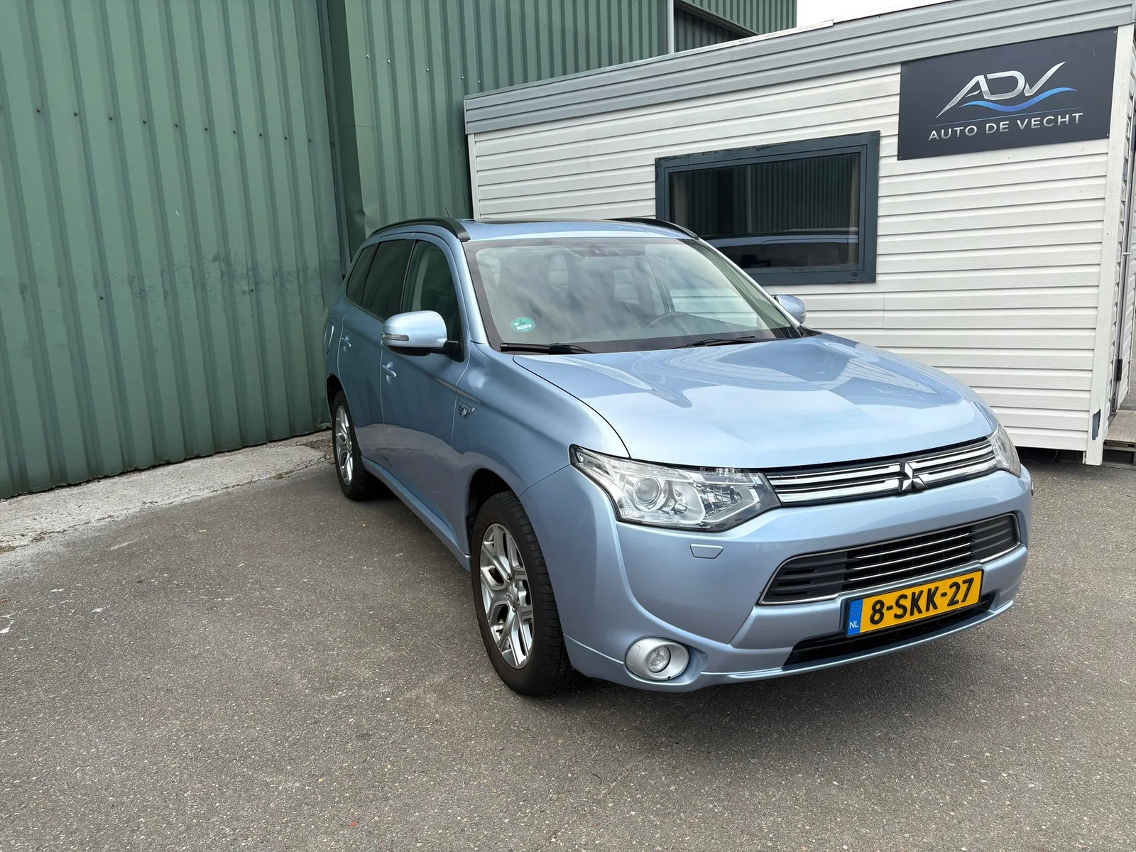 Mitsubishi Outlander (2013) — foto 1