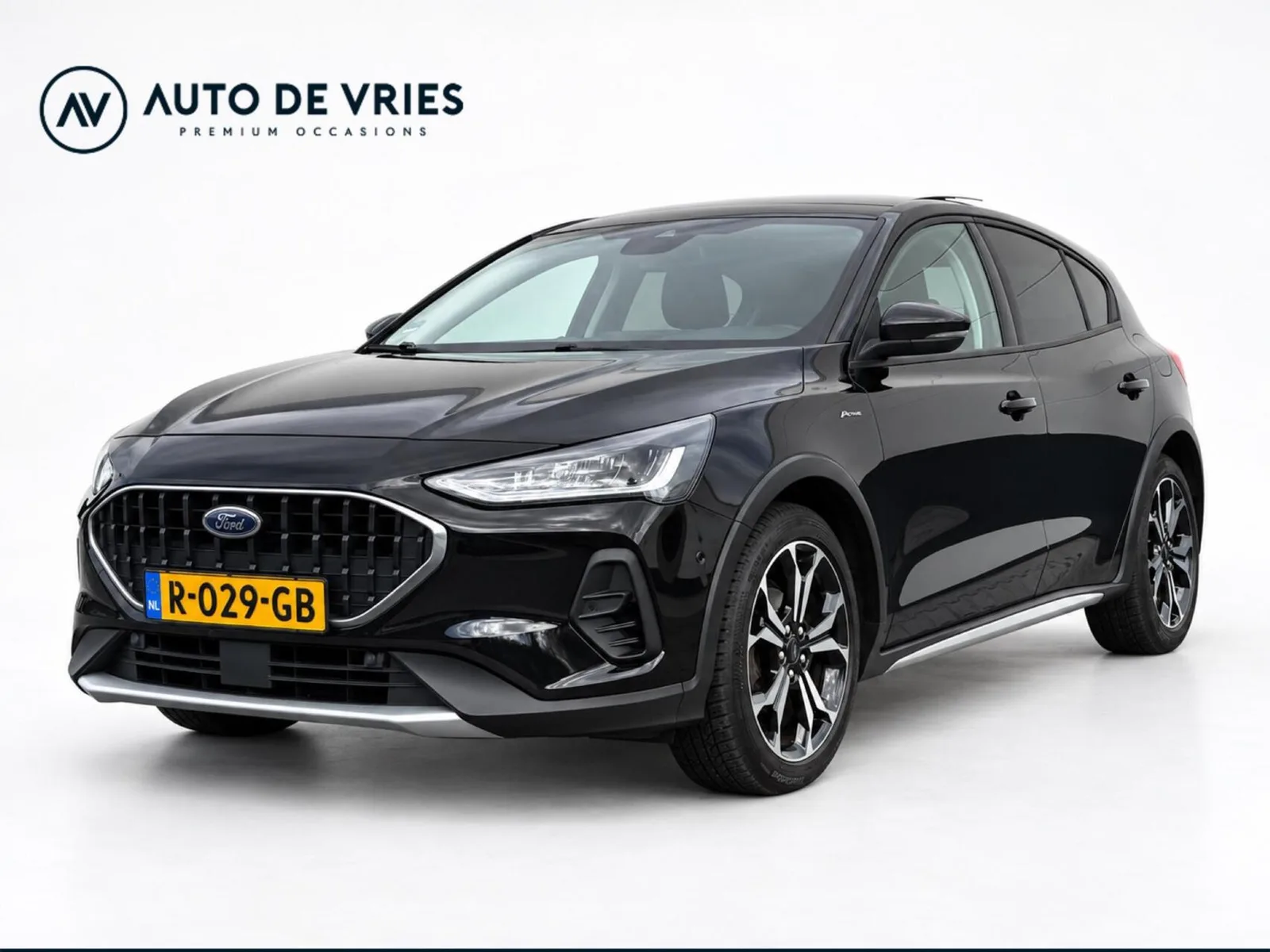 Ford Focus (2022) — foto 1