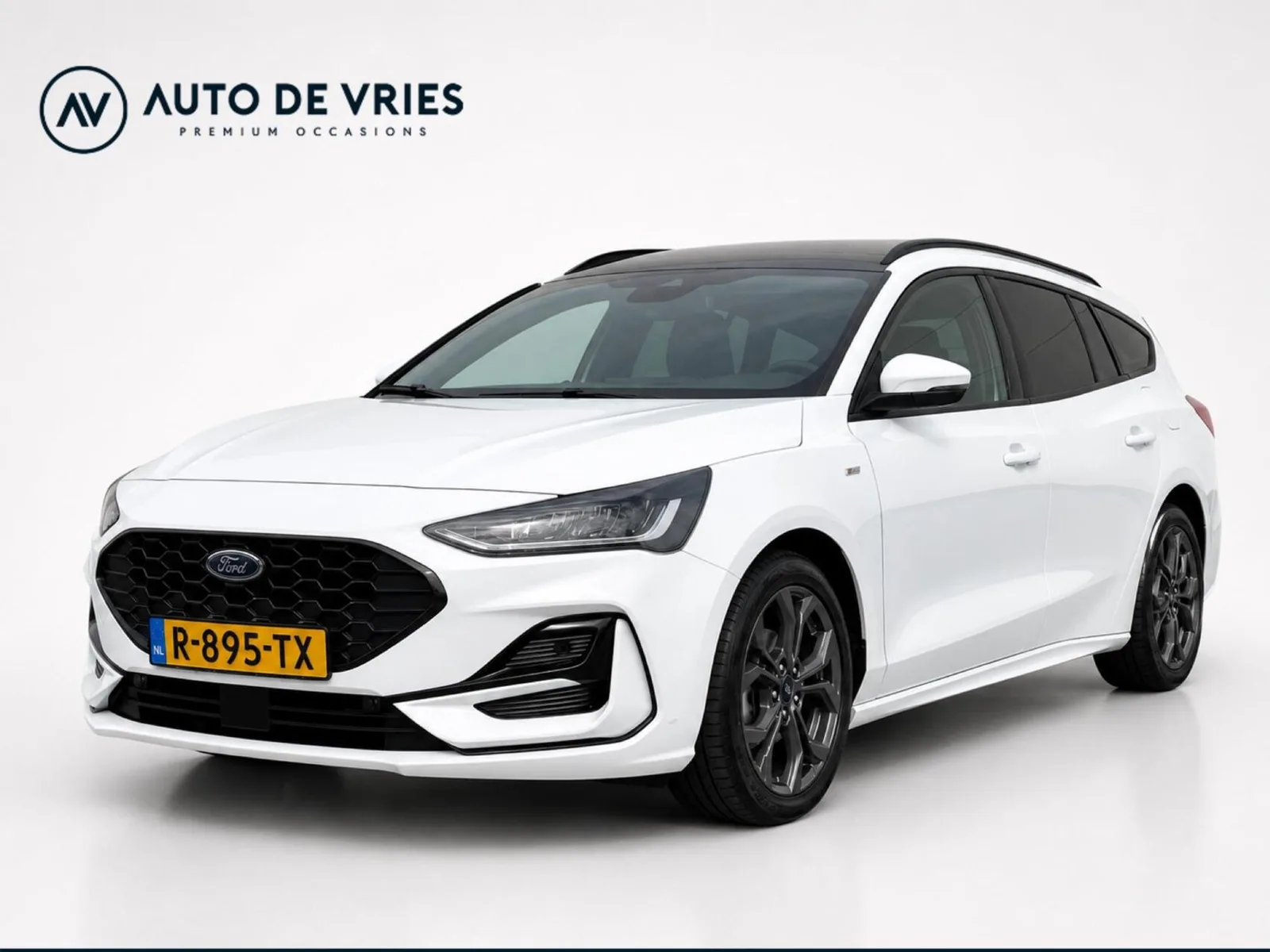 Ford Focus (2022) — foto 1