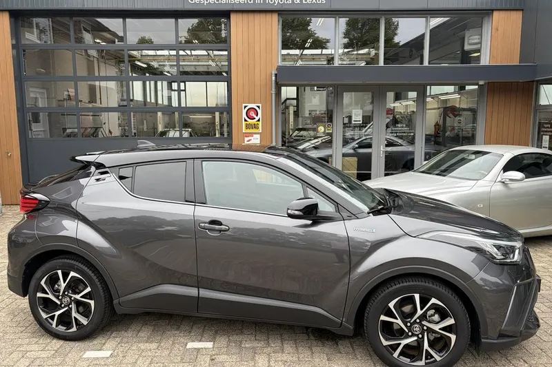 Toyota C-HR (2022)