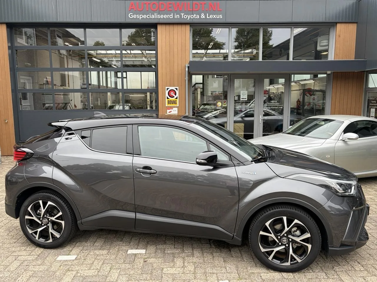 Toyota C-HR (2022) — foto 1