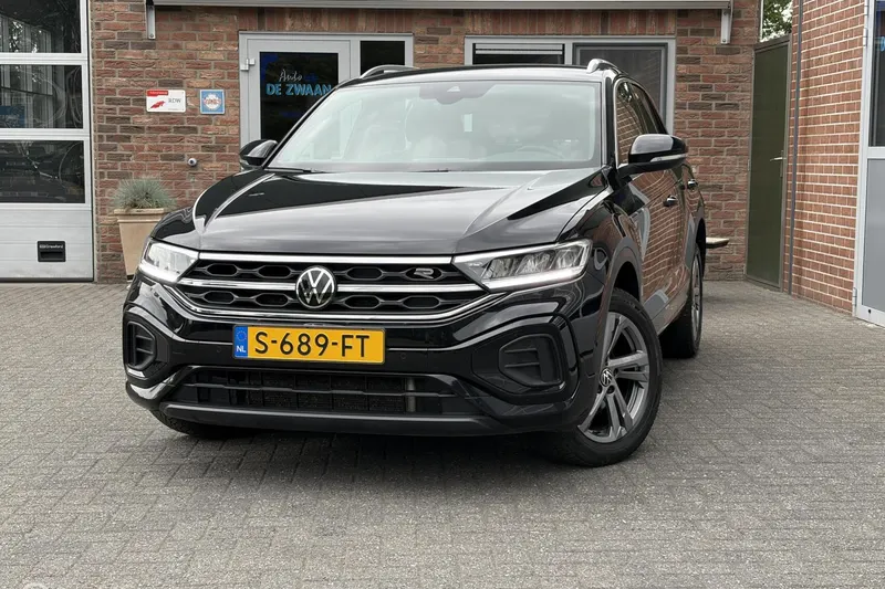 Volkswagen T-Roc (2023)