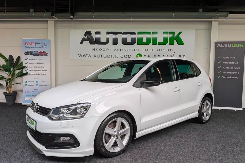 Volkswagen Polo (2015)