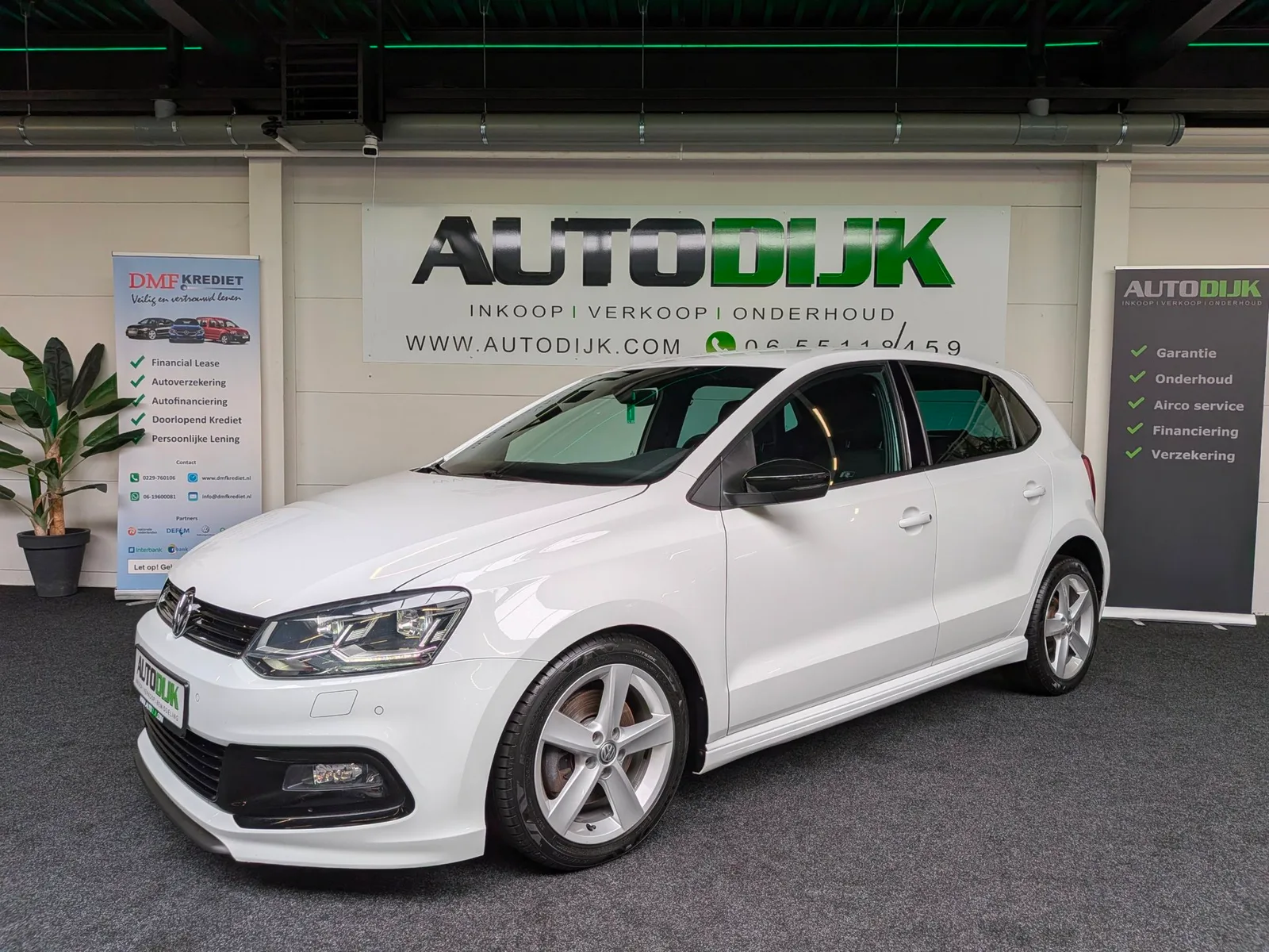 Volkswagen Polo (2015) — foto 1