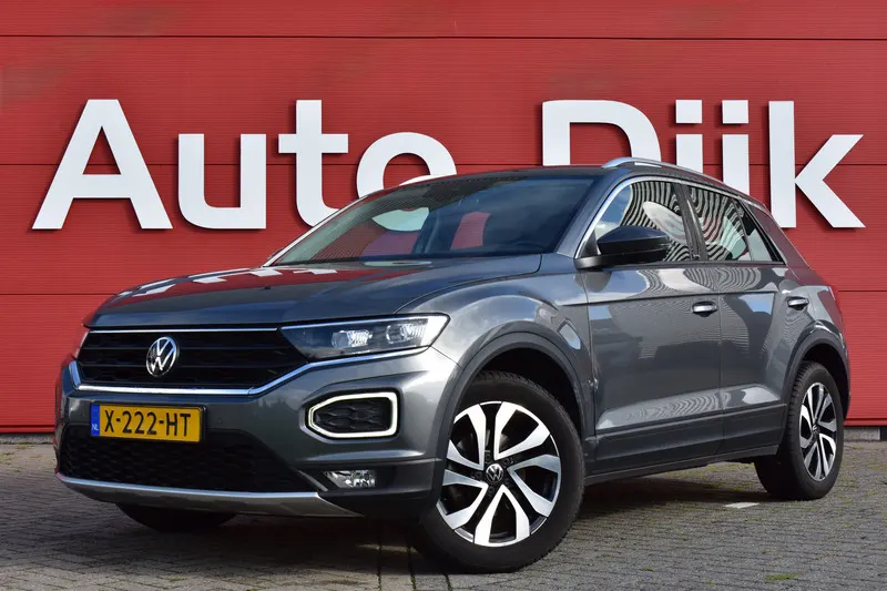 Volkswagen T-Roc (2021)