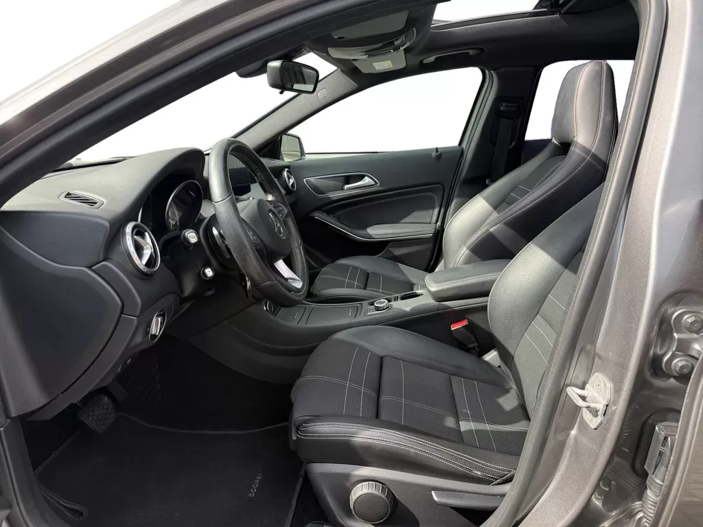 Mercedes-Benz GLA-Klasse (2016) — foto 1